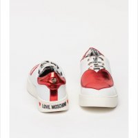 Love Moschino, Кожени спортни обувки със сърцевидна апликация, Бял/Червен, снимка 4 - Дамски ежедневни обувки - 34741732