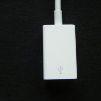 Адаптер Apple USB-C към USB А1632, снимка 2 - USB кабели - 34080846