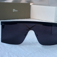 -22% Разпродажба Dior дамски слънчеви очила маска , снимка 6 - Слънчеви и диоптрични очила - 44603348