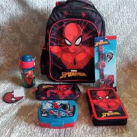 Ученическа раница на Spiderman в комплект с аксесоари , снимка 1 - Раници - 41364412
