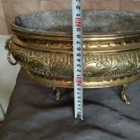 барокова кашпа от бронз, снимка 2 - Антикварни и старинни предмети - 33951181