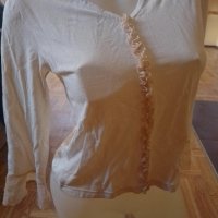 Бяла блуза с красиви ръкави и къдрици отпред , снимка 4 - Блузи с дълъг ръкав и пуловери - 44327769