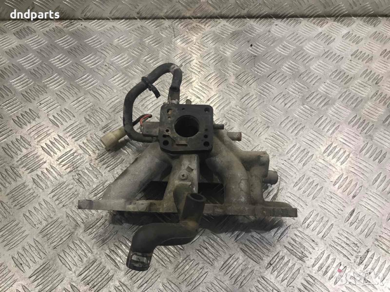 Всмукателни колектори Suzuki Swift 1.0i,1997г., снимка 1