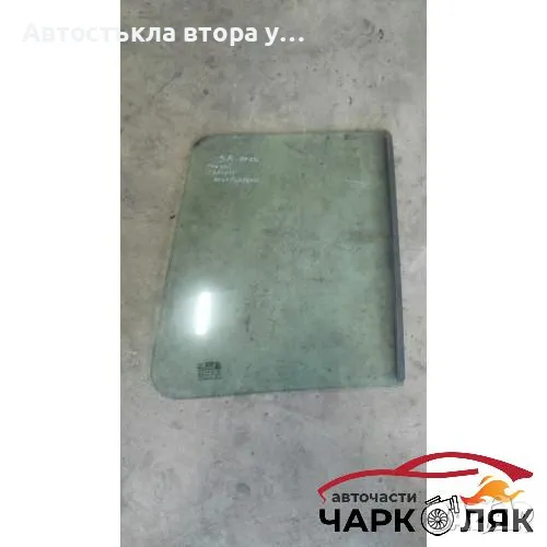 Стъкло задно дясно Хюндай Галопер къса база (неотваряемо), снимка 1