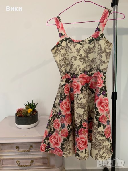 Рокля в размер 38 S/M, снимка 1