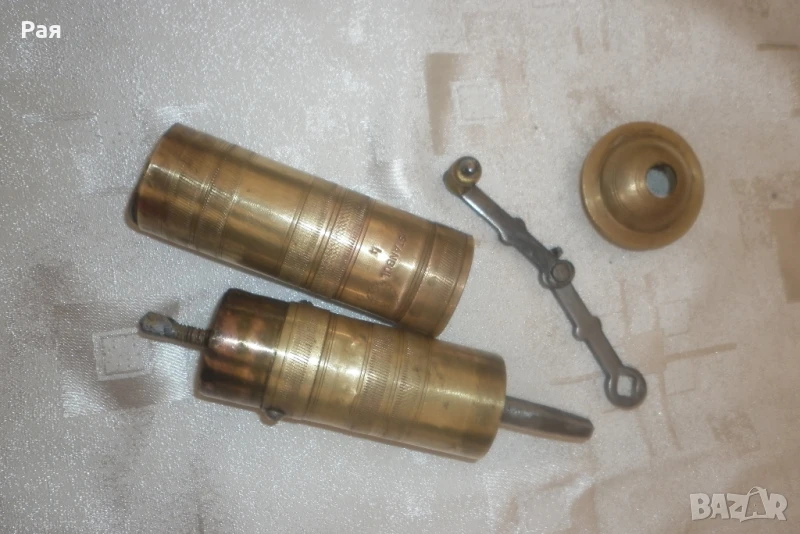 Стара турска ръчна кафемелачка,, снимка 1