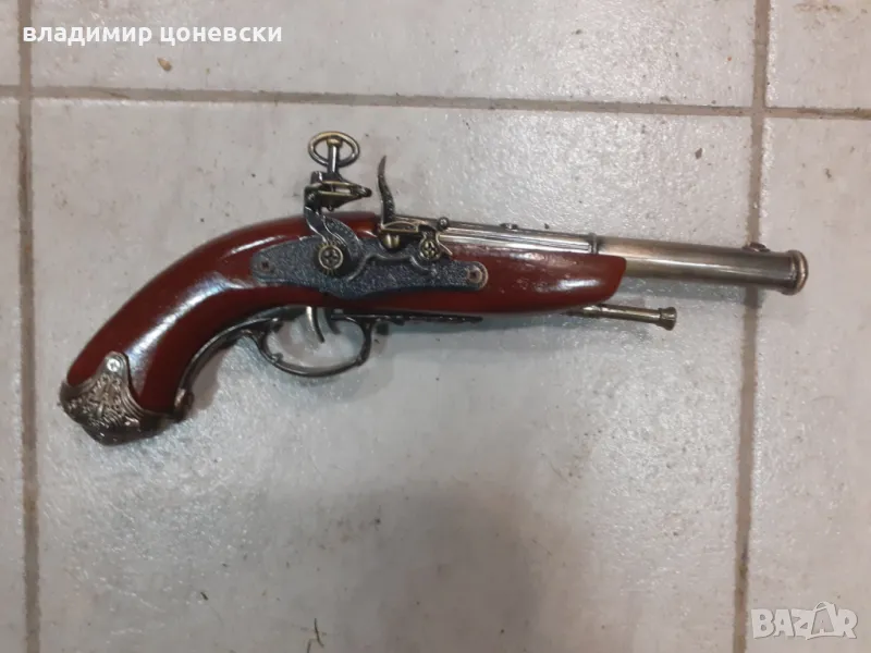 Красив кремъчен пистолет,пищов,оръжие, снимка 1