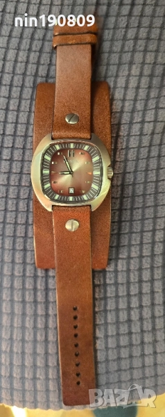 мъжки часовник Fossil с кафява кожена каишка „маншет“., снимка 1