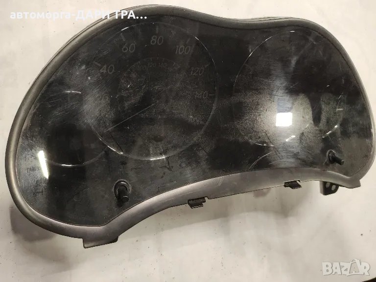 Табло уредно, Километраж за Тойота Авенсис 2.0бензин 2003г, снимка 1