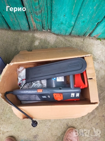 Нов италиански ел.трион Oleo Mac , снимка 6 - Градинска техника - 52586884