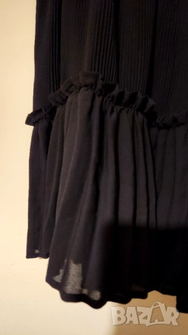 Черна елегантна пола с набори Topshop, снимка 3 - Поли - 29461556