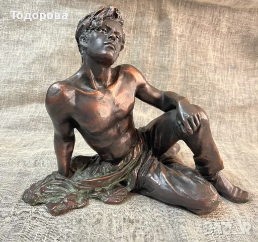 Метална офис пластика от бронз