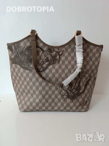 Френски шик и аристократичен дух: Чанта Tom & Eva Paris, снимка 3 - Чанти - 47758760