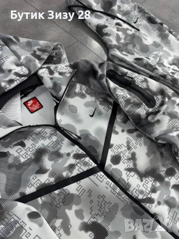 Мъжки екипи Nike Tech Fleece Camo, 3 цвята , снимка 4 - Спортни дрехи, екипи - 53104301