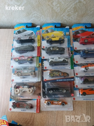 hot wheels 1:64, снимка 5 - Коли, камиони, мотори, писти - 52004906