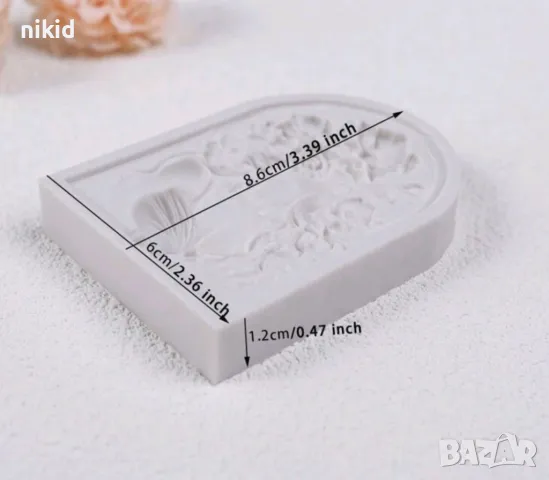 Жена момиче с цветя пръснати в коса силиконов молд форма фондан шоколад гипс декор, снимка 2 - Форми - 49071027