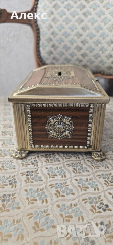 Винтидж метална кутия, ковчеже, касичка., снимка 6 - Антикварни и старинни предмети - 53829368