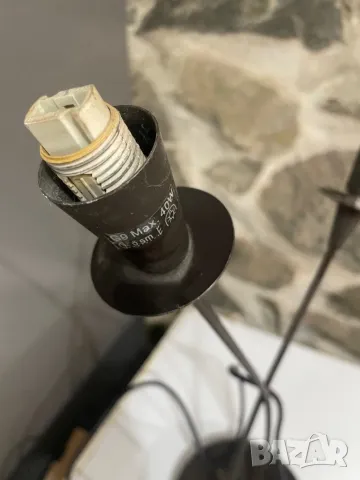 Метална лампа, снимка 2 - Настолни лампи - 47678757