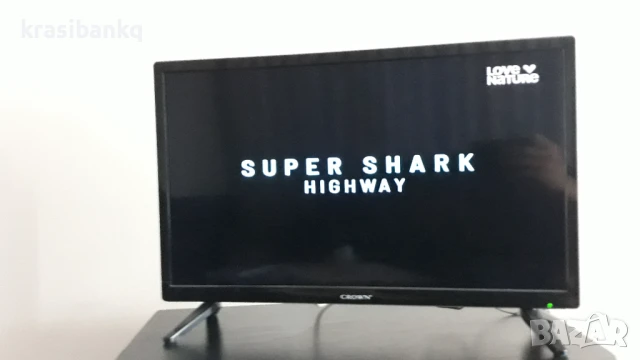 Телевизор Crown 24 инчов на 12 и 220 волта , снимка 2 - Телевизори - 51338887