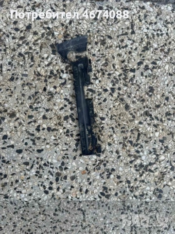 Малък преден дефозьор на Ауди Audi A8 H4 D4 само за 10лв. 4h0121281а