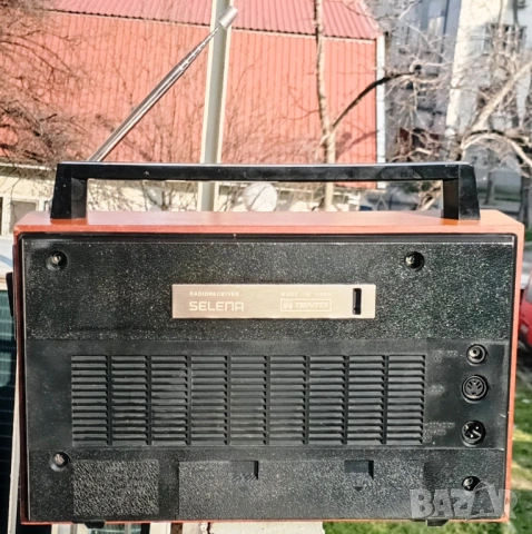 68📻✨ Върни си спомените с реставрираното SELENA B216 – 50 €, снимка 3 - Антикварни и старинни предмети - 53813166
