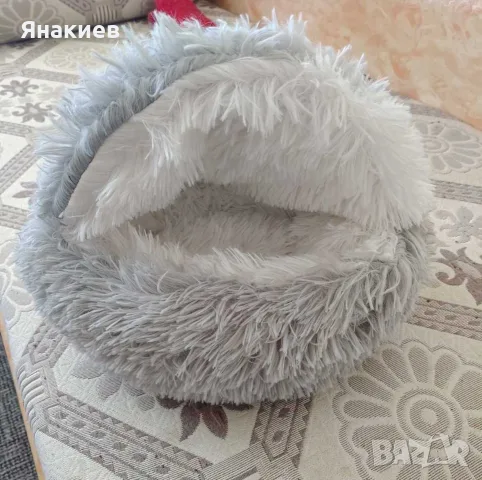 Мека плюшена къщичка за коте