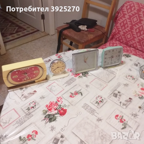 Стари Руски механични будилници , снимка 5 - Колекции - 51628758