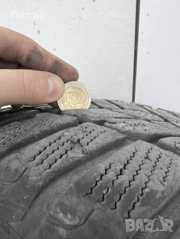 Зимни гуми Goodyear 225 45 18 в добро състояние - 2 БРОЯ , снимка 6 - Гуми и джанти - 56087096