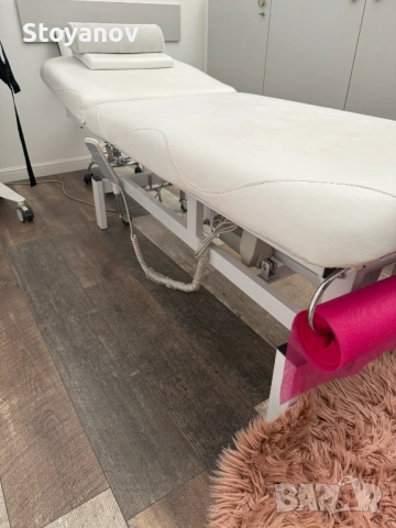 Електрическа масажна/козметична кушетка 