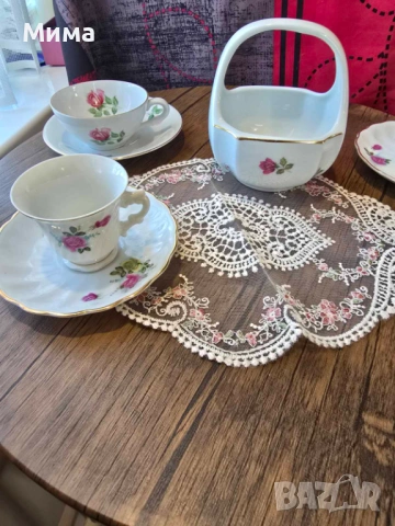 Малки порцеланови чашки, снимка 3 - Чаши - 53096683