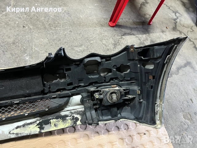 Предна броня за Mercedes C-class W203 (седан и комби), снимка 8 - Части - 53623697