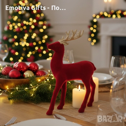 Червен кадифен елен за коледна украса – луксозен празничен акцент