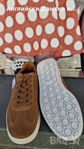 Английски дамски полукецове от естествен велур-Next, снимка 6 - Маратонки - 52318310