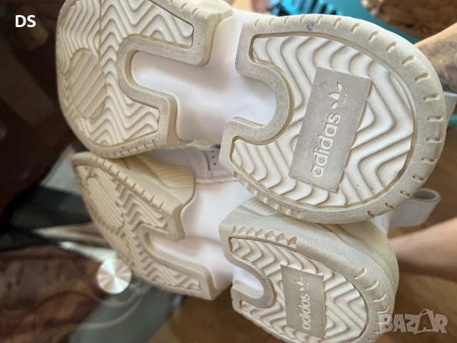 Дамски маратонки адидас, снимка 6 - Маратонки - 52275402