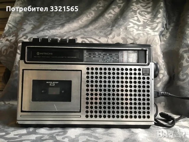 Касетофон Hitachi