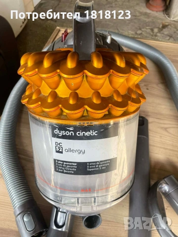 Продавам прахосмукачка Dyson DC52 ., снимка 4 - Прахосмукачки - 53693632