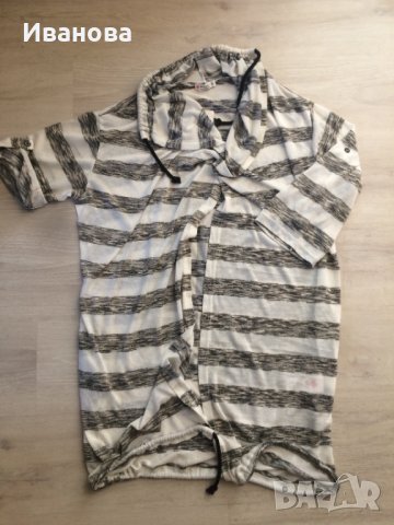 Дълга спортна жилетка,чисто нова,размер М., снимка 2 - Жилетки - 41079029