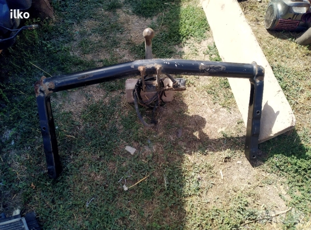 Оригинален теглич