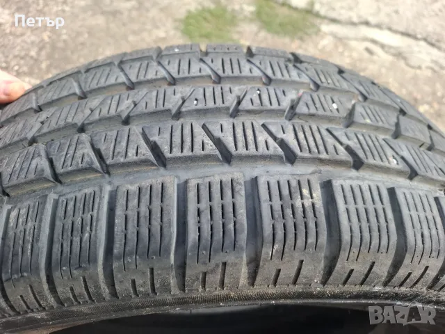 4 броя зимни гуми 235/65/17 Pirelli, снимка 5 - Гуми и джанти - 56221332