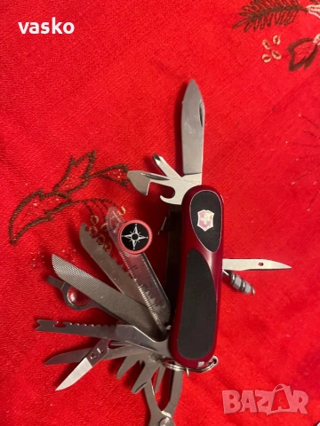 Victorinox-мн.иструменти,компас,г.ключ, снимка 3 - Ножове - 52907804