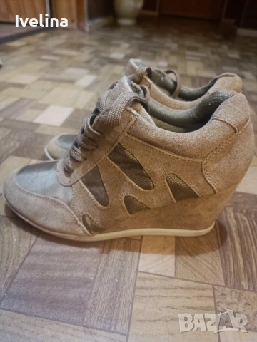 Маратонки на платформа 