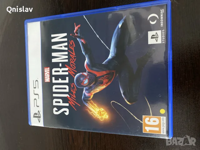 продавам игра за PS5 играта е Спайдър мен 