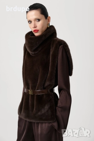 Дамски шал с висока яка от къс и много мек косъм , снимка 12 - Елеци - 52990362