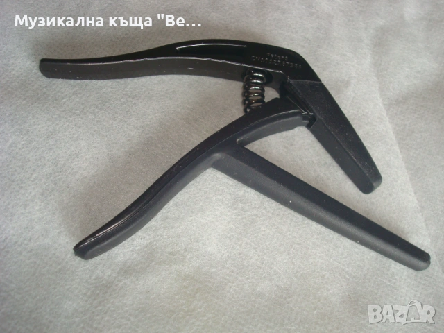 Каподастер за класическа китара , снимка 2 - Китари - 27010872