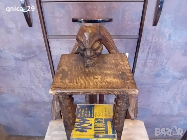 Масивен стелаж за 15 броя дискове, снимка 2 - CD дискове - 52462341