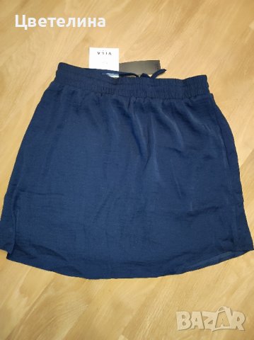 Дамска къса пола в тъмно син цвят M размер Vila clothes цена 25 лв. + подарък обеци, снимка 3 - Поли - 42597523