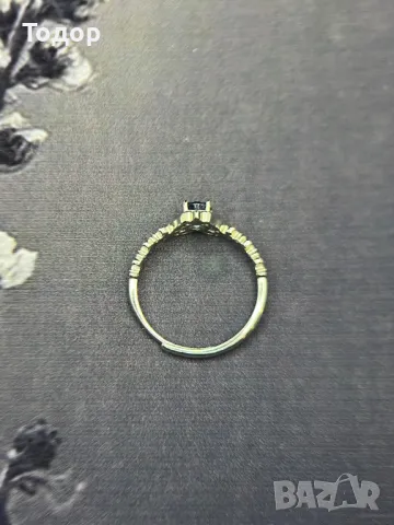 Сребърен пръстен със сапфир 0.40карата, снимка 2 - Пръстени - 48565883