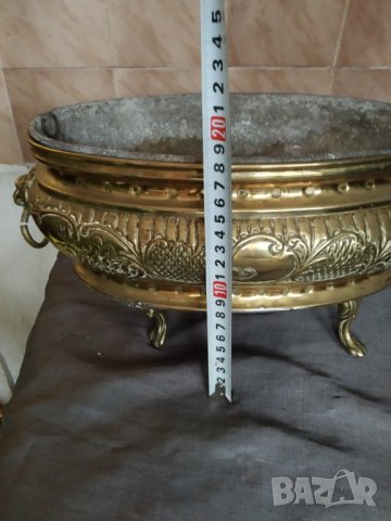 барокова кашпа от бронз, снимка 2 - Антикварни и старинни предмети - 33951181