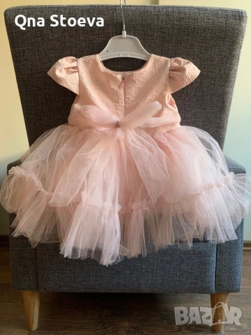 Чисто нова бебешка рокля с лента за косата, с етикет , снимка 2 - Бебешки рокли - 52152716