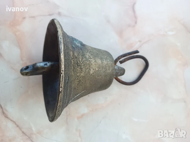 Голяма бронзова камбана, снимка 6 - Антикварни и старинни предмети - 53593370